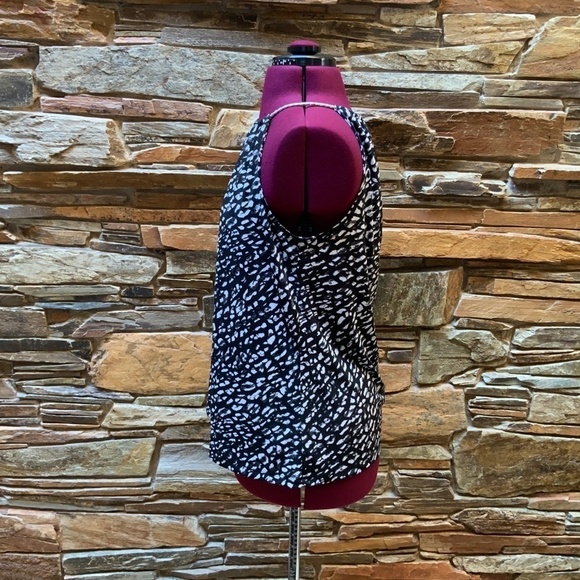 Michael Kors Halter Animal Print Top (M) NWOT - Picture 3 of 8
